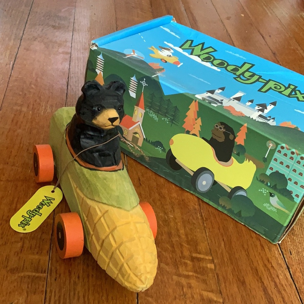 Wood carved 🧸 Toy car